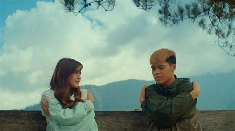 sulaksok tv|Suntok sa buwan .